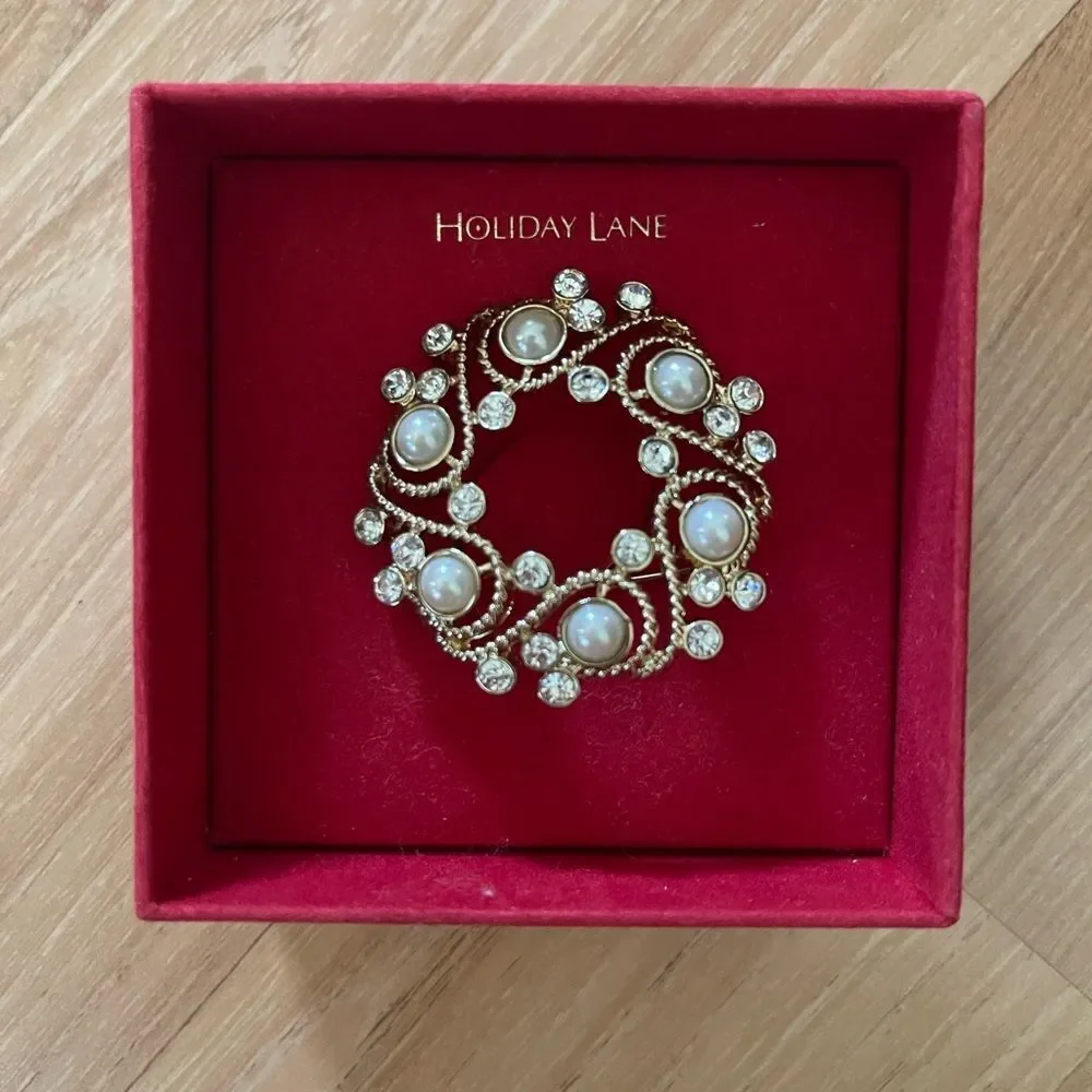 Holiday Lane Gold Christmas Wreath Pin Holiday Lane Gold Christmas Wreath Pin